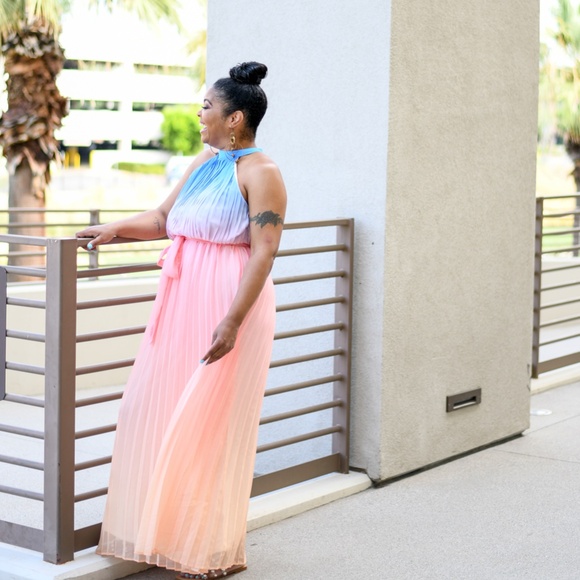 Women's Maxi Dress - Picture 4 of 5